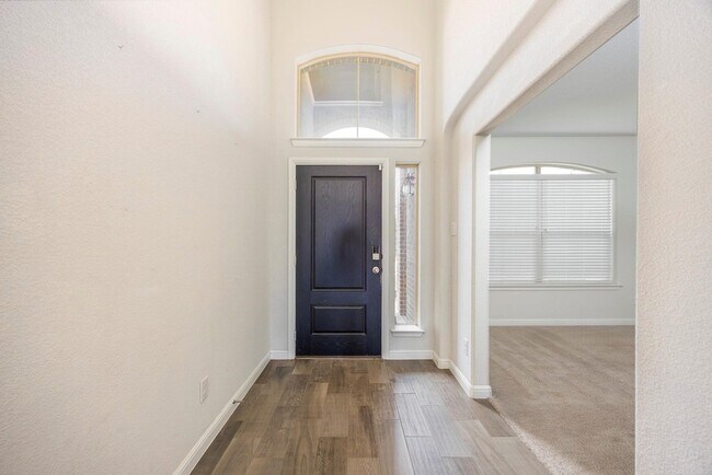 Building Photo - 2405 Pumpjack Dr