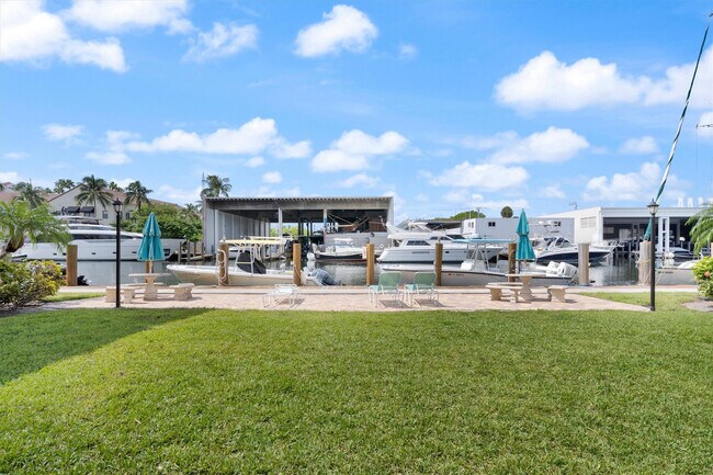 Building Photo - 1510 SE 15th St