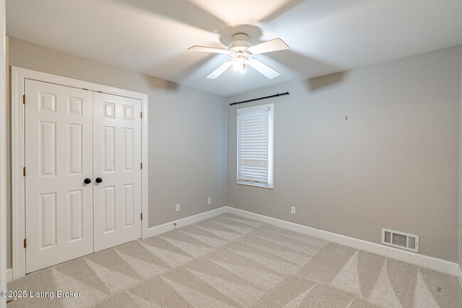 Building Photo - 838 Lake Forest Pkwy