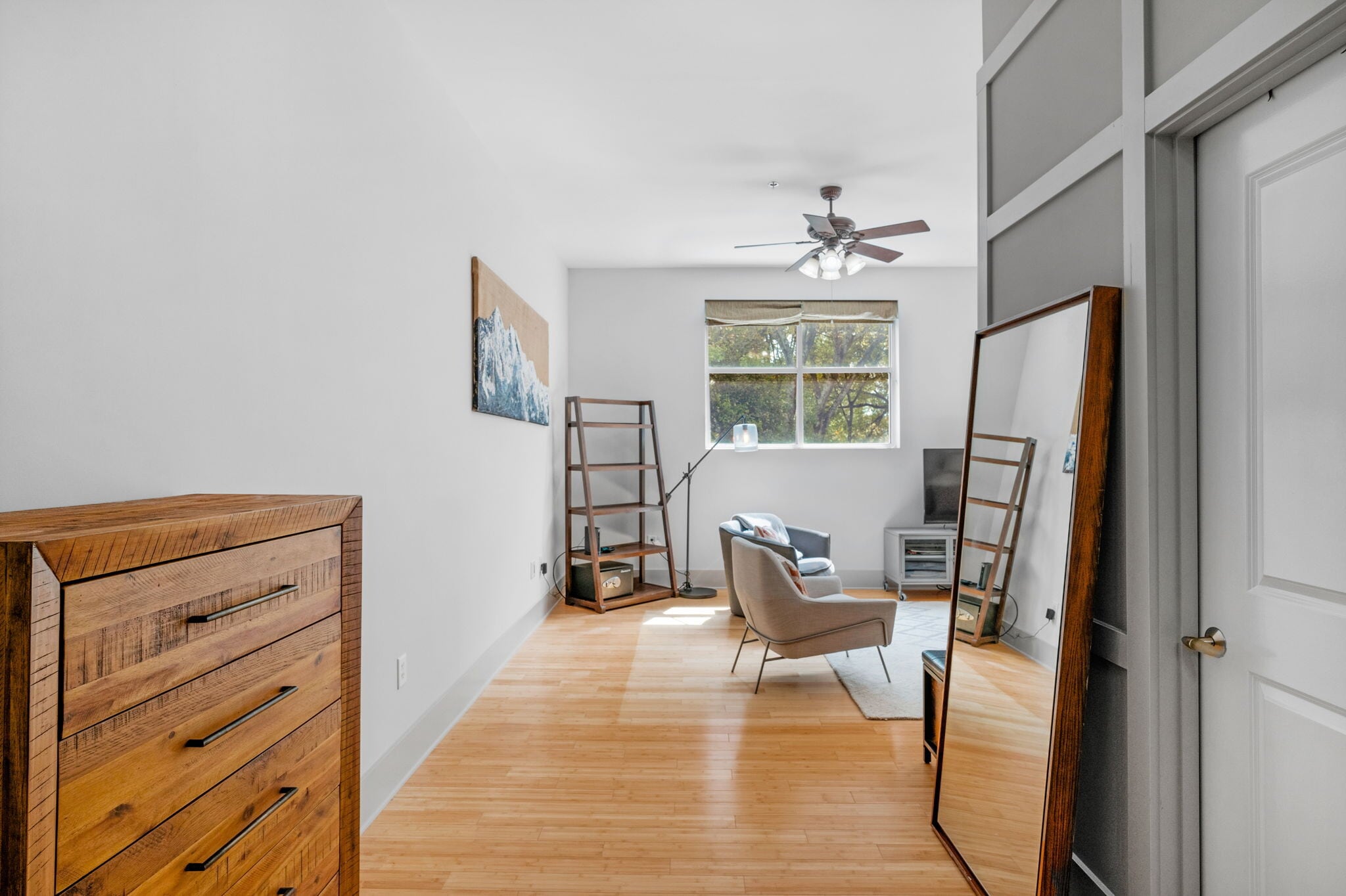 Building Photo - 525 E 34th St