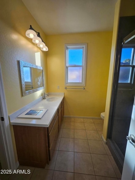 Building Photo - 3216 S Cottonwood Dr