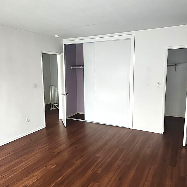 BR1 on 2nd fl features ample closet space - 138 S Bryn Mawr St
