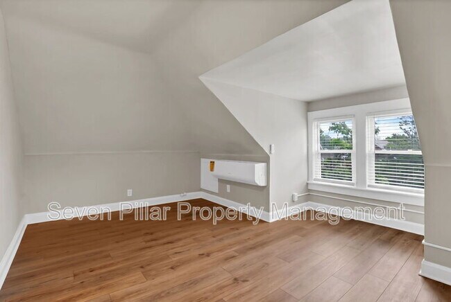 Building Photo - 1801 N 4th St