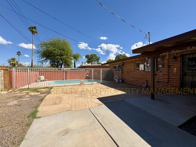 Building Photo - 7115 E 31st St