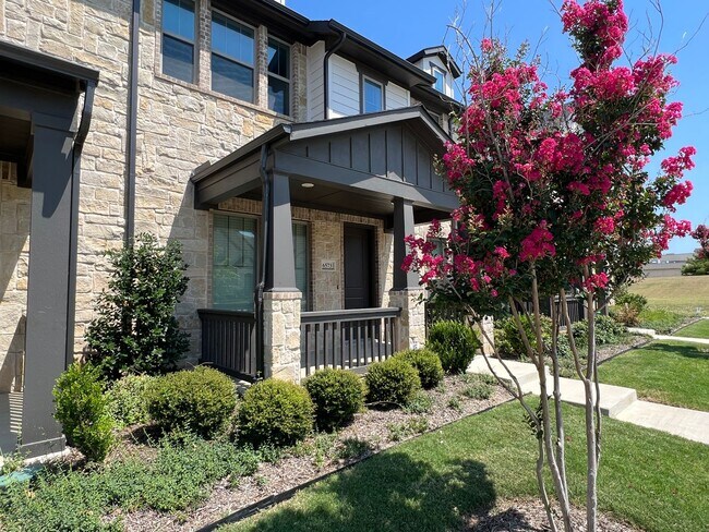 Building Photo - North Richland Hills Townhome for Rent "MO...