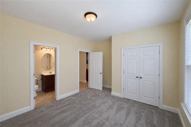 Building Photo - 197 Berkten Ln NE