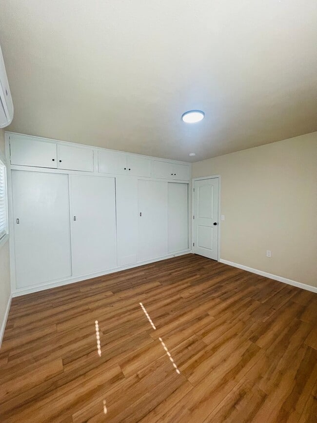 Building Photo - Peaceful 3-bedroom, 2-bathroom single story home nestled amongst the Orange Groves of Fillmore