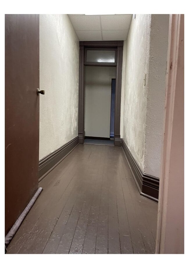 Building Photo - 9571 - 108/110 East Main St (MCPHEARSON BUILDING)