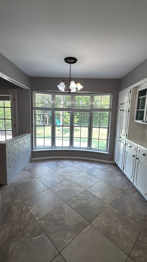 Building Photo - 1548 Ramberlyn Way
