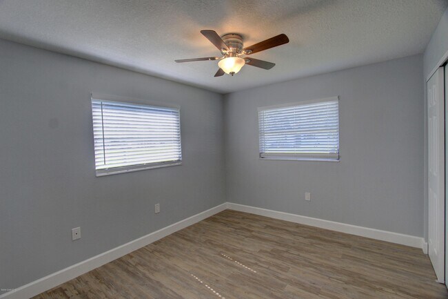 Building Photo - 3210 Westwood Dr