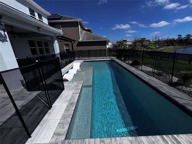 Building Photo - 11939 Satire St