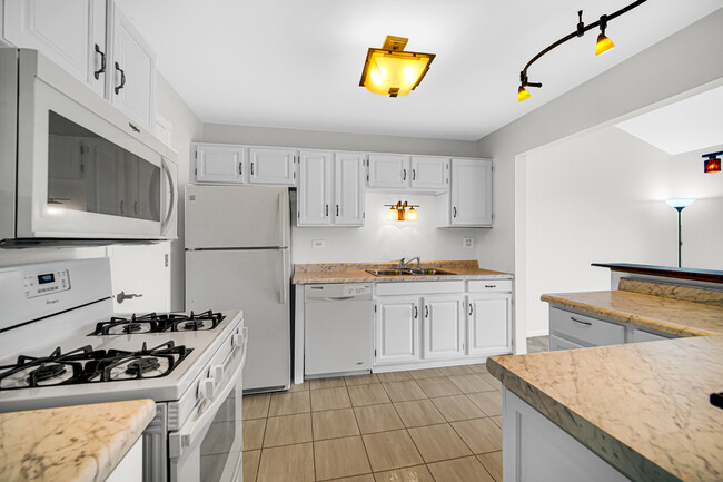 Building Photo - 610 Berkley Ct
