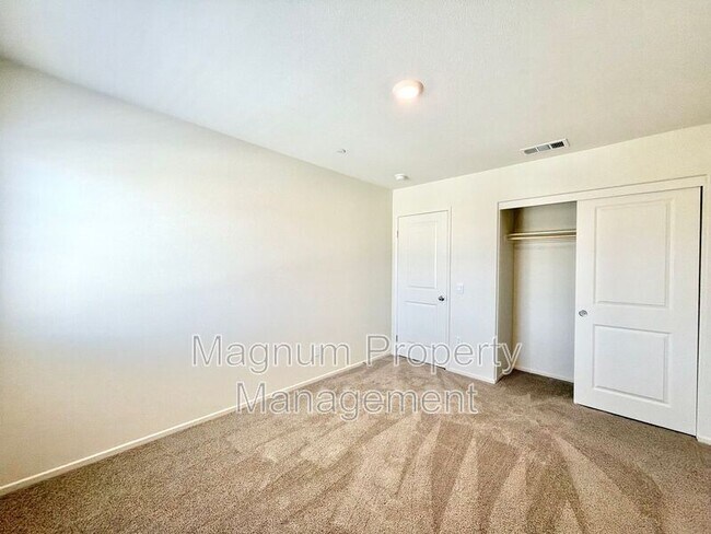 Building Photo - 31097 Water Beech Dr