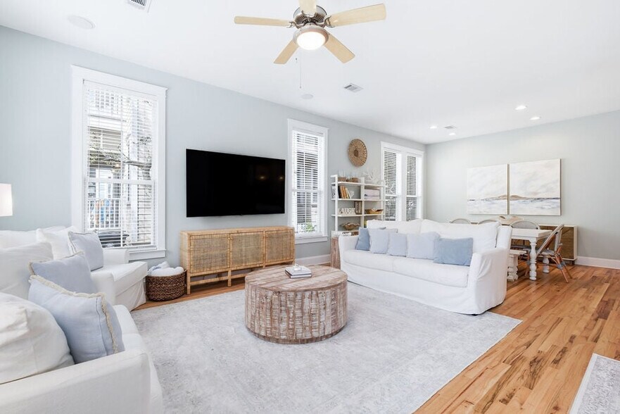 Building Photo - 34 N Ryan St