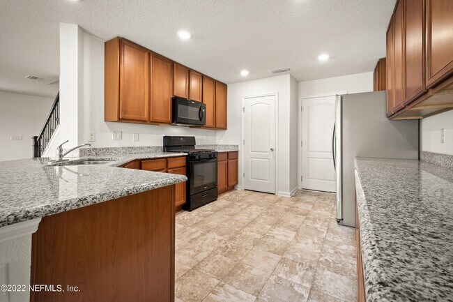 Building Photo - 120 Yellowfin Dr