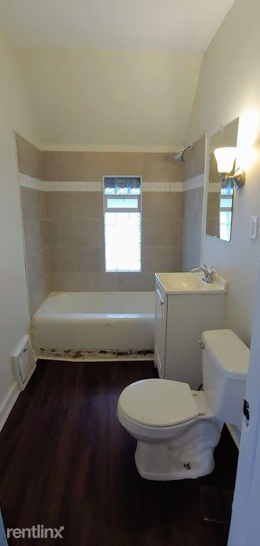 Building Photo - 3 br, 1 bath Apartment - 3374 N Richards St