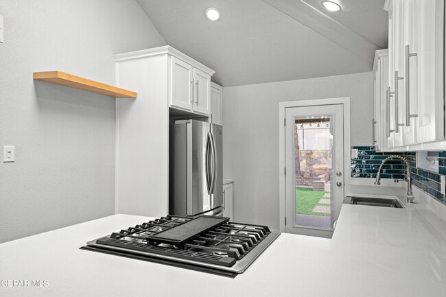 Building Photo - 12160 Valley Quail Dr