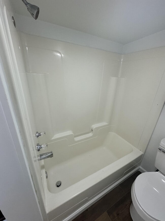 Building Photo - 88 Clinton Ave