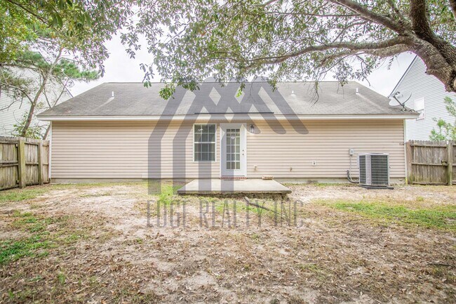 Building Photo - 6 Willow Lakes Dr