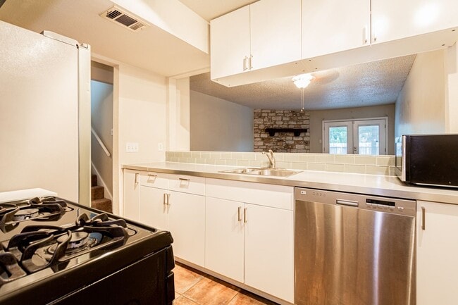 Building Photo - 4709 Misty Slope Ln