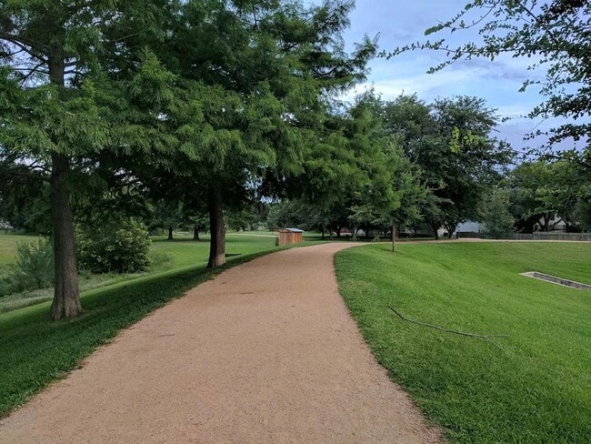 Building Photo - 2013 Cervin Blvd