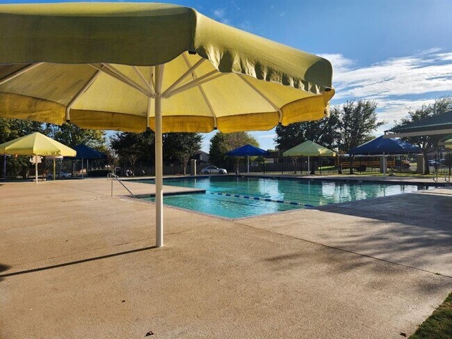 Building Photo - 600 Sheep Trail Dr