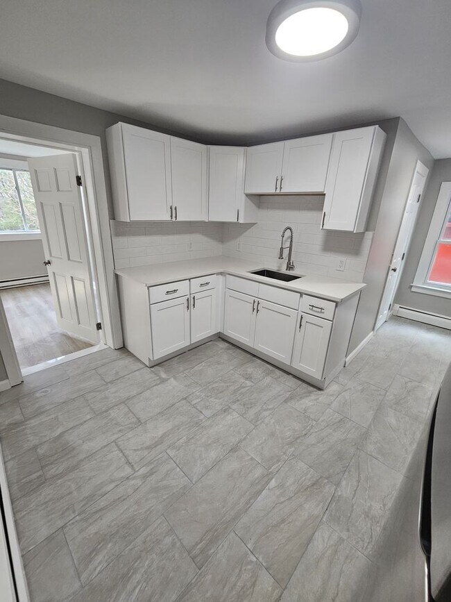 Building Photo - 101-103 Culvert St, Torrington