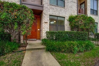 Building Photo - 4211 Rawlins St