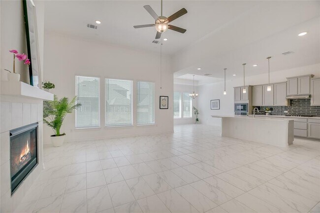 Building Photo - 498 Gamble Dr