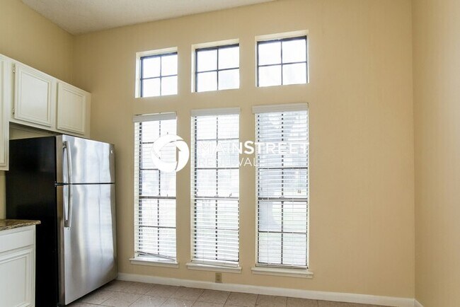 Building Photo - 3 Bedroom Pet-Friendly Home in Houston, TX with Main Street Renewal