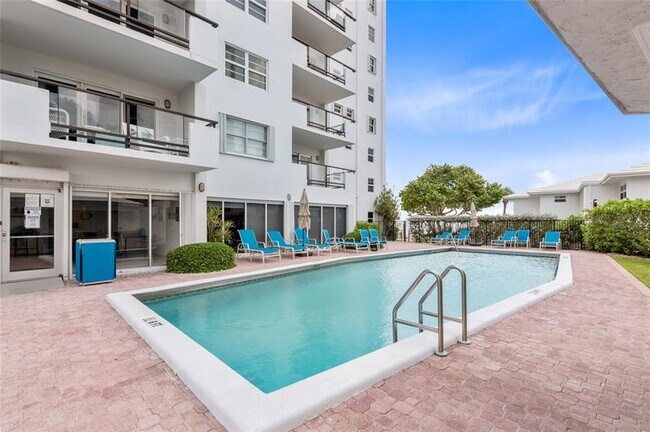 Building Photo - 1500 S Ocean Blvd
