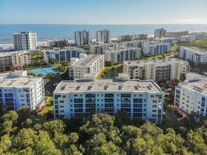 Building Photo - Beautiful 3 Bed 2 Bath Ocean Walk Condo