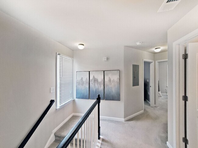 Building Photo - Prime Marietta Location – 3BR Home with Fenced Yard