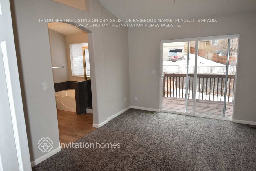 Building Photo - 8495 Bluegrass Cir