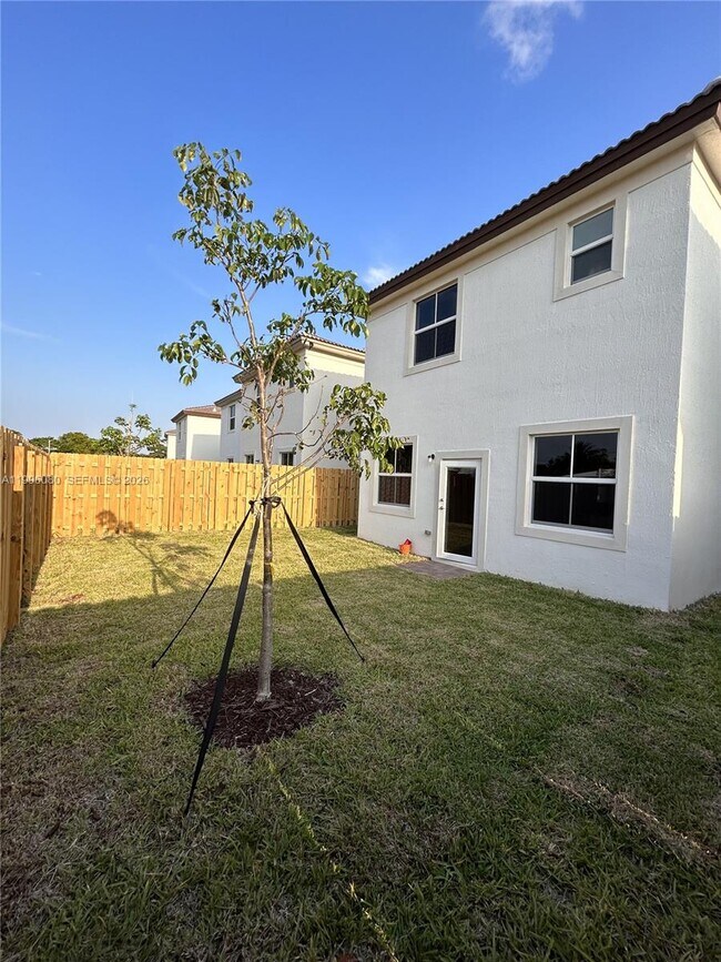 Building Photo - 2345 NW 131st Cir