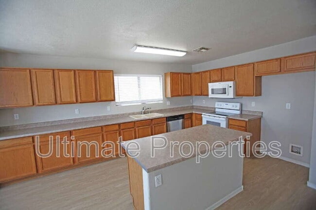 Building Photo - 12885 N Tonya St