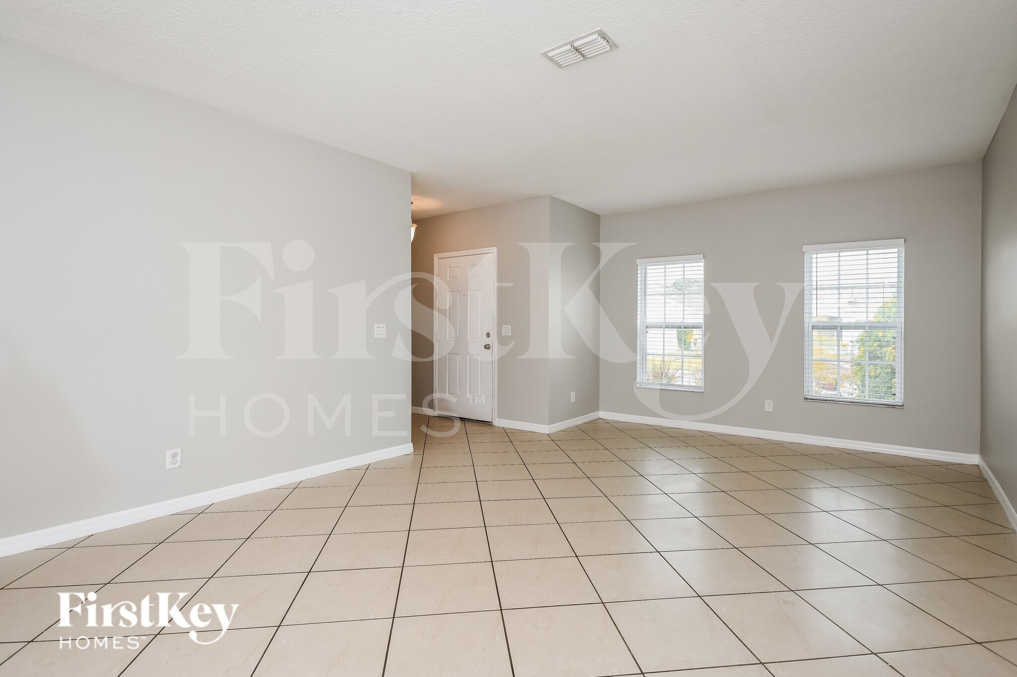 Building Photo - 4781 Rockvale Dr