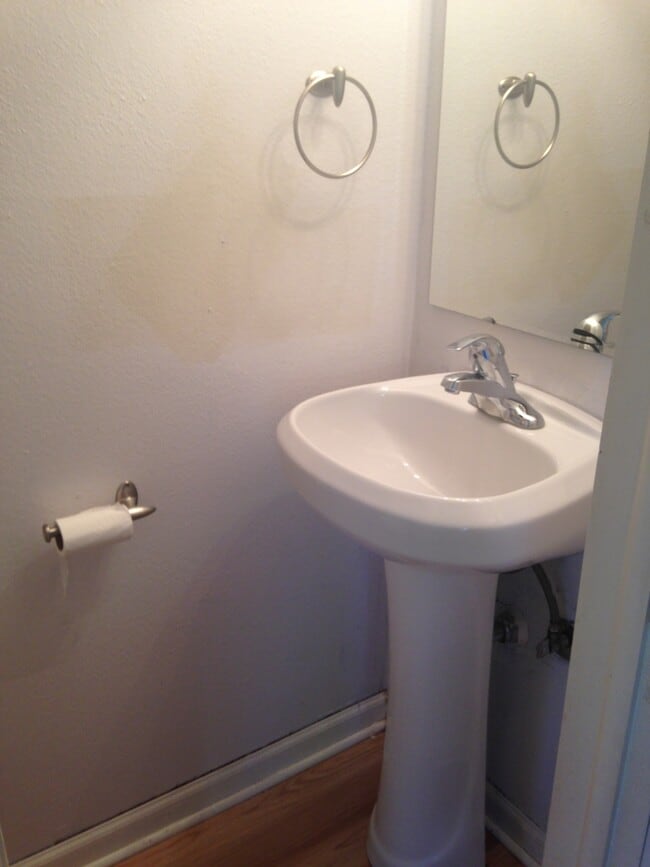 Building Photo - 3351 S Field St