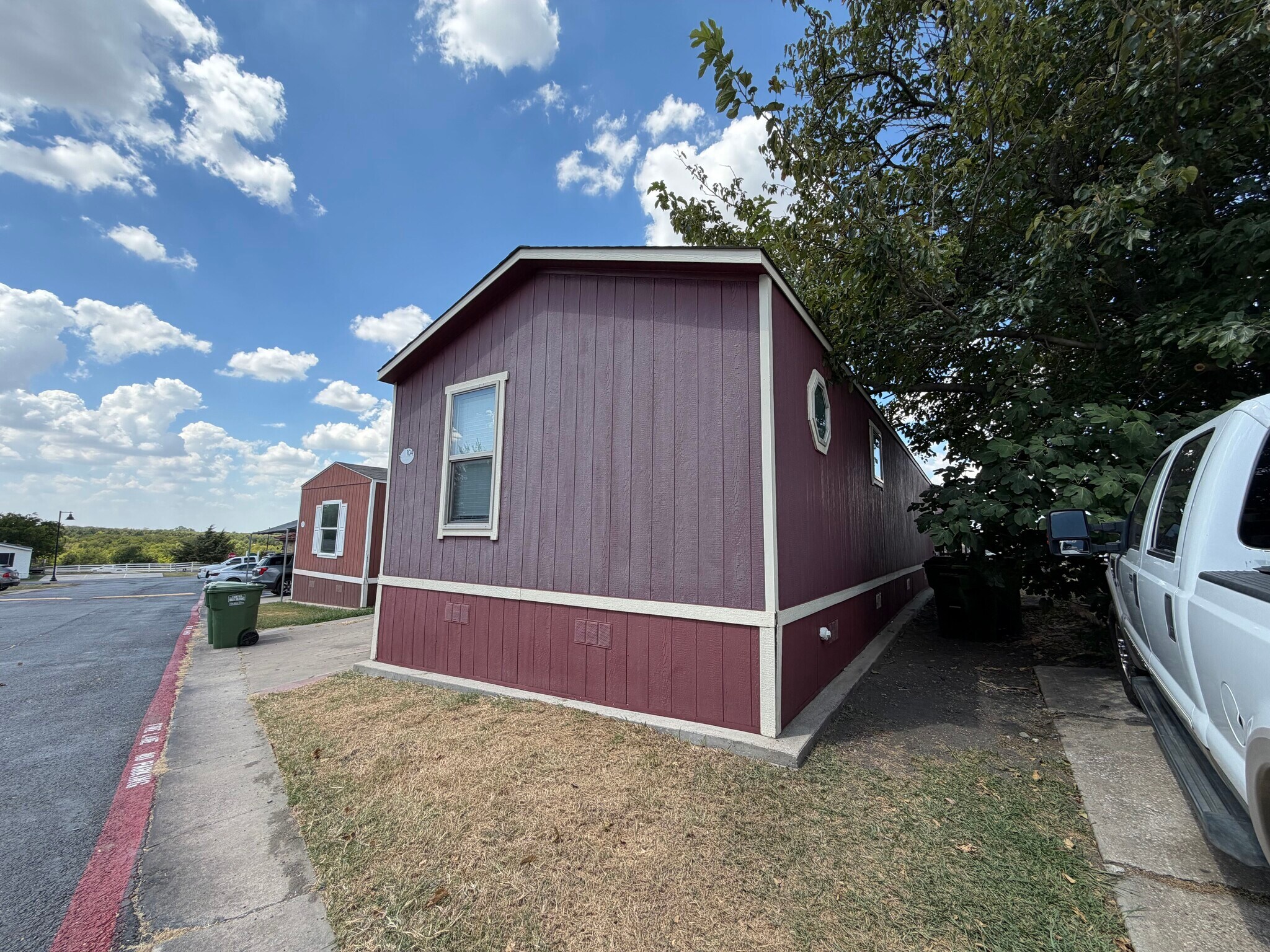 Building Photo - 709 N Collins Fwy