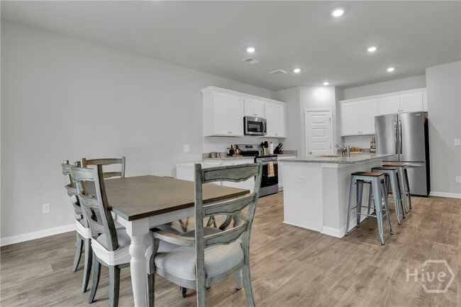 Building Photo - 106 Geranium Wy