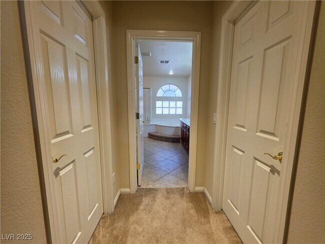 Building Photo - 10772 Glacier Rapids Ct