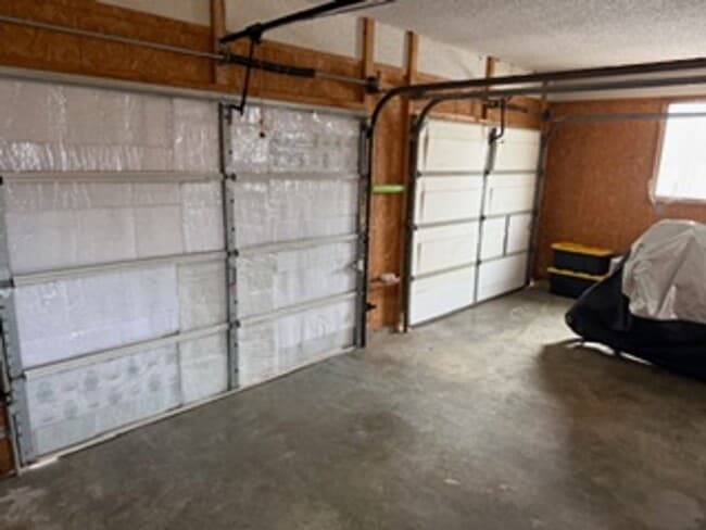 Building Photo - Beautiful county setting