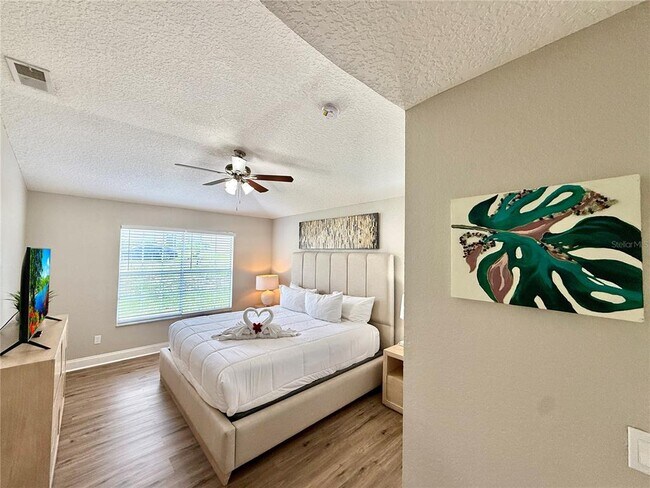 Building Photo - 102 Titan Dr