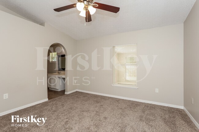 Building Photo - 8113 Misty Meadow Ct N
