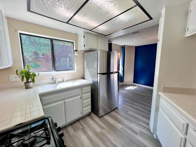 Building Photo - Upgraded 2 Bedroom Menifee home with a two...