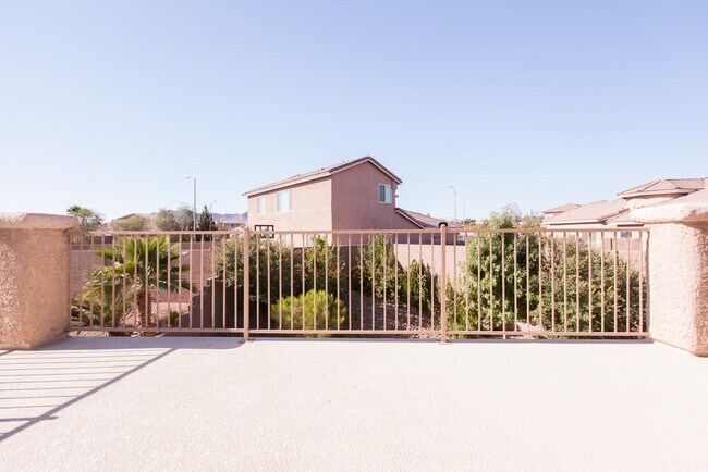 Building Photo - Wonderful house in Henderson