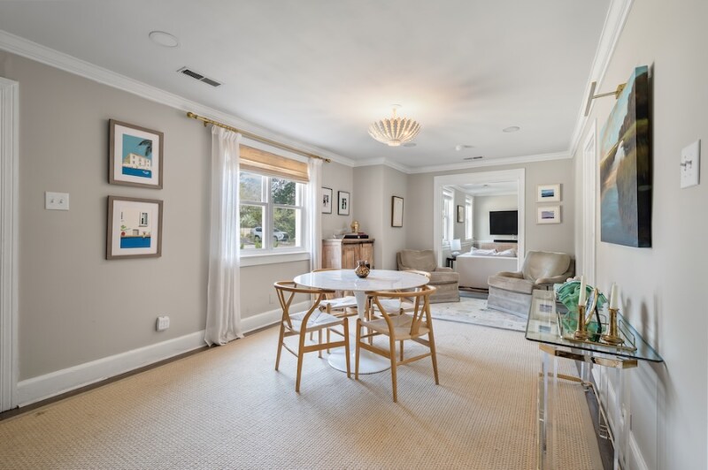 Building Photo - 1 Paula Dr