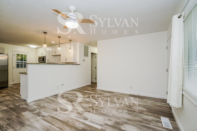 Building Photo - Coming HOME never felt so good!