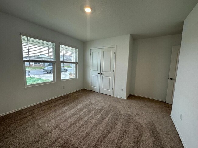 Building Photo - 346 Carmello