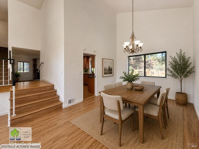 Building Photo - 768 Rose Dr